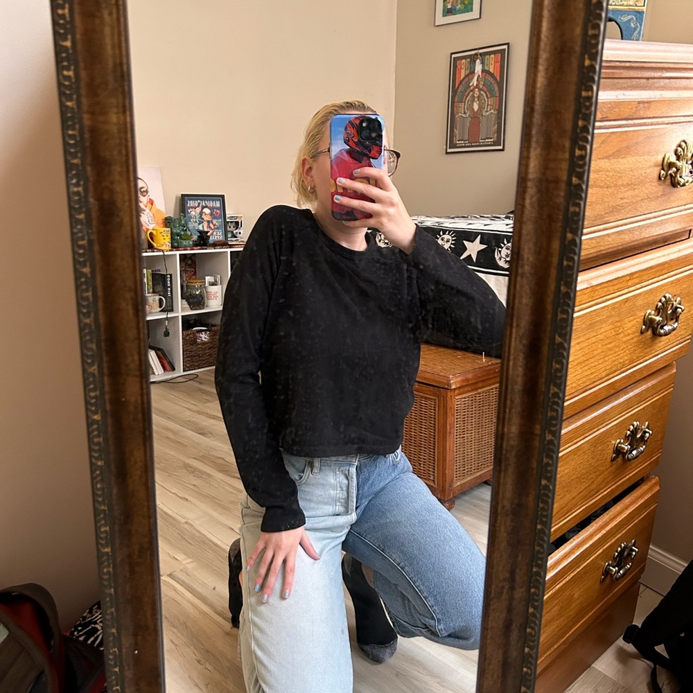 small pacsun sweater